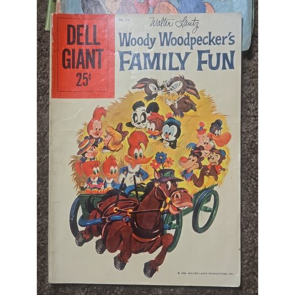 Dell Giant #24 (Woody Woodpecker's Family Fun) 1959 6.0 Fine - Picture 1 of 15